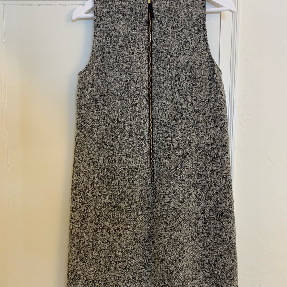 Wool dress with zipper